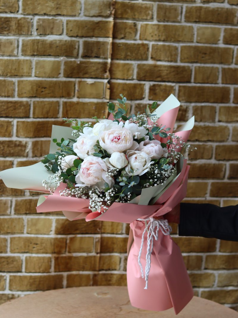 Premium Paeonia Şakayık Buketi